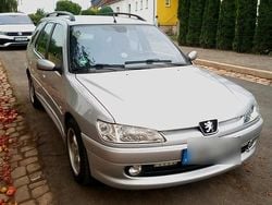 Silber Gebraucht 2000 Peugeot 306 Kombi | 2.900 €