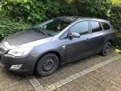 Grau Gebraucht 2012 Opel Astra Kombi | 1.349 € (Superpreis)