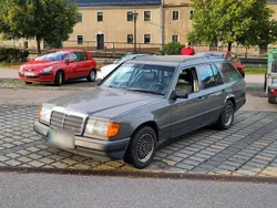 Gebraucht 1989 Mercedes E250 Kombi | 2.990 €