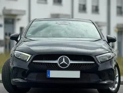 Schwarz Gebraucht 2020 Mercedes A180 Limousine | 21.000 €
