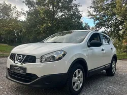 Weiß Gebraucht 2013 Nissan Qashqai Visia SUV | 5.990 € (Guter Preis)
