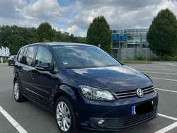 Blau Gebraucht 2015 VW Touran Van / Kleinbus | 8.750 € (Teuer)