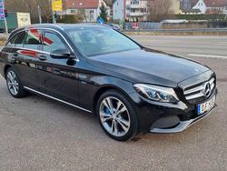Schwarz Gebraucht 2017 Mercedes C350e Avantgarde Limousine | 21.850 € (Fairer Preis)