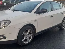 Colore esterno (bianco zenit) Gebraucht 2011 Lancia Delta Kleinwagen | 1.490 €