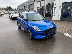 Blau Neu 2025 Suzuki Swift Comfort+ Limousine | 20.700 €