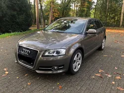 Grau Gebraucht 2010 Audi A3 Sportback Ambiente Limousine | 6.850 € (Guter Preis)