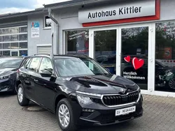 Schwarzmagic perleffekt Neu 2024 Skoda Kamiq Essence SUV | 25.049 € (Guter Preis)