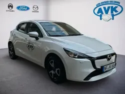 Weiß Gebraucht 2023 Mazda 2 Center-Line Kleinwagen | 16.990 € (Guter Preis)