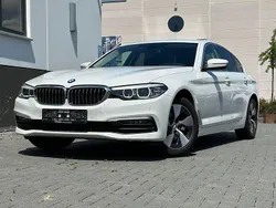 Weiß Gebraucht 2020 BMW 520 Sport Line Limousine | 22.850 € (Fairer Preis)