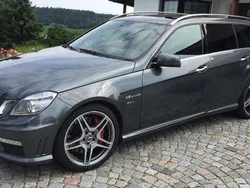 Schwarz Gebraucht 2013 Mercedes E63 AMG AMG Kombi | 18.999 €