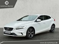 Weiß Gebraucht 2019 Volvo V40 R-Design Kombi | 17.450 € (Fairer Preis)