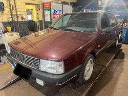 Rot Gebraucht 1988 Fiat Croma Limousine | 4.799 €