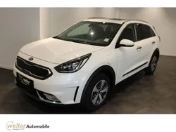 Weiss Gebraucht 2017 Kia Niro Spirit SUV | 17.870 € (Fairer Preis)