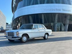 Weiß Gebraucht 1975 Mercedes W114 Limousine | 9.000 €