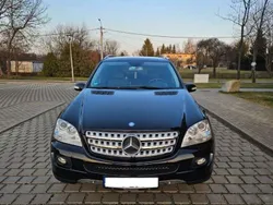 Schwarz Gebraucht 2007 Mercedes ML320 SUV | 13.000 € (Etwas zu teuer)