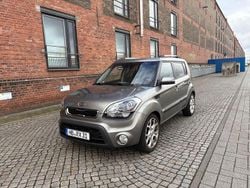 Grau Gebraucht 2012 Kia Soul Spirit SUV | 8.500 € (Fairer Preis)