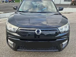 Schwarz Gebraucht 2016 Ssangyong Tivoli SUV | 9.200 € (Guter Preis)