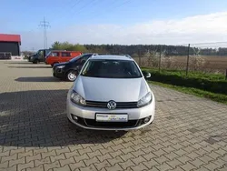 Reflexsilber metallic Gebraucht 2011 VW Golf VI Comfortline Kombi | 11.990 €