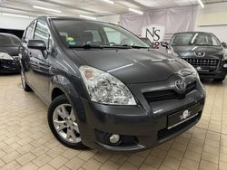Grau Gebraucht 2008 Toyota Corolla Verso Van / Kleinbus | 5.690 € (Fairer Preis)