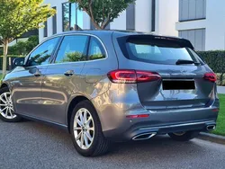Grau Gebraucht 2019 Mercedes B200 Progressive Van / Kleinbus | 22.990 € (Fairer Preis)