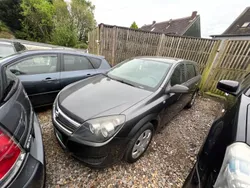 Grau Gebraucht 2009 Opel Astra Selection Kombi | 1.499 € (Guter Preis)