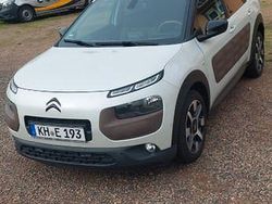Weiß Gebraucht 2016 Citroën C4 Cactus PureTech Kleinwagen | 6.000 € (Guter Preis)