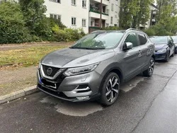 Grau Gebraucht 2019 Nissan Qashqai Tekna SUV | 16.999 € (Fairer Preis)