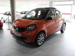 Orange / black Gebraucht 2014 Smart ForFour Passion Kleinwagen | 6.990 € (Fairer Preis)
