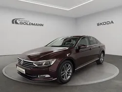 Rot Gebraucht 2018 VW Passat Highline Limousine | 17.880 € (Fairer Preis)