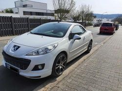 Weiß Gebraucht 2011 Peugeot 207 CC Cabrio | 2.999 € (Guter Preis)