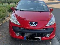 Rot Gebraucht 2008 Peugeot 207 CC Sport Cabrio | 3.700 € (Teuer)