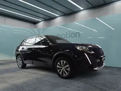 Schwarz Gebraucht 2022 Peugeot e-2008 Active SUV | 22.150 € (Fairer Preis)