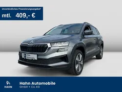 Graphitegrau metallic Gebraucht 2023 Skoda Karoq Style SUV | 29.930 € (Guter Preis)
