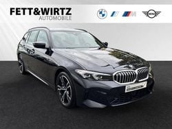 Saphirschwarz Gebraucht 2024 BMW 330 M Sport Kombi | 35.972 € (Superpreis)