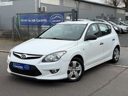 Weiß Gebraucht 2010 Hyundai i30 Classic Limousine | 3.790 € (Fairer Preis)