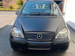 Schwarz Gebraucht 2002 Mercedes A140 Kleinwagen | 650 €