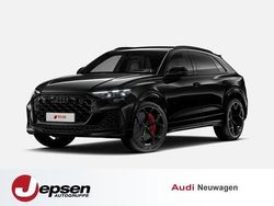 Schwarz (mythosschwarz) Neu 2025 Audi RS Q8 Performance SUV | 156.289 € (Superpreis)