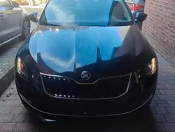 Schwarz Gebraucht 2018 Skoda Octavia Soleil Kombi | 8.100 € (Superpreis)