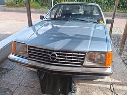 Blau Gebraucht 1979 Opel Senator Limousine | 4.999 €