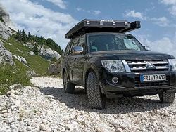 Schwarz Gebraucht 2015 Mitsubishi Pajero SUV | 35.000 €