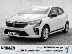 Weiss Gebraucht 2024 Renault Clio V Evolution Limousine | 16.490 € (Guter Preis)
