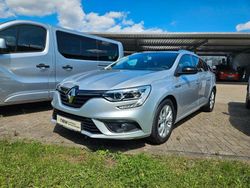 Grau Gebraucht 2020 Renault Mégane GrandTour LIMITED Kombi | 16.390 € (Etwas zu teuer)