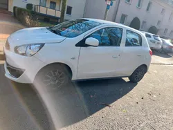 Weiß Gebraucht 2017 Mitsubishi Space Star Limousine | 3.700 €