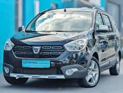 Schwarz Gebraucht 2022 Dacia Lodgy Stepway Van / Kleinbus | 16.990 € (Fairer Preis)