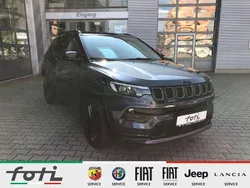 Blue shade metallic clear coat Gebraucht 2024 Jeep Compass SUV | 31.990 € (Fairer Preis)