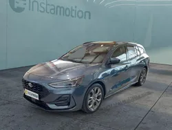 Blau Gebraucht 2023 Ford Focus ST-Line Kombi | 27.699 € (Fairer Preis)