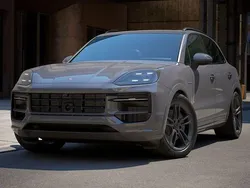 Grau Gebraucht 2024 Porsche Cayenne SUV | 94.890 € (Guter Preis)