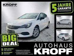 Schneeweiss Gebraucht 2021 Opel Astra Limousine | 19.880 € (Teuer)