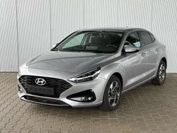 Shimmering silver Neu 2024 Hyundai i30 GO! Limousine | 23.650 € (Guter Preis)