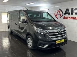 Schwarz Gebraucht 2021 Renault Trafic Life Van | 24.900 € (Guter Preis)